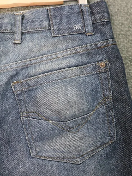 Colours Alexander Julian Mens Jeans 32x*30 Medium Wash Relaxed Straight Denim - Picture 6 of 12